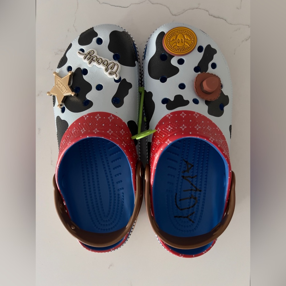 CROCS Toy Story Woody Crocs RARE M 8 W 10